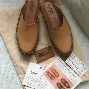 Mohinders Solid Slide Natural Leather